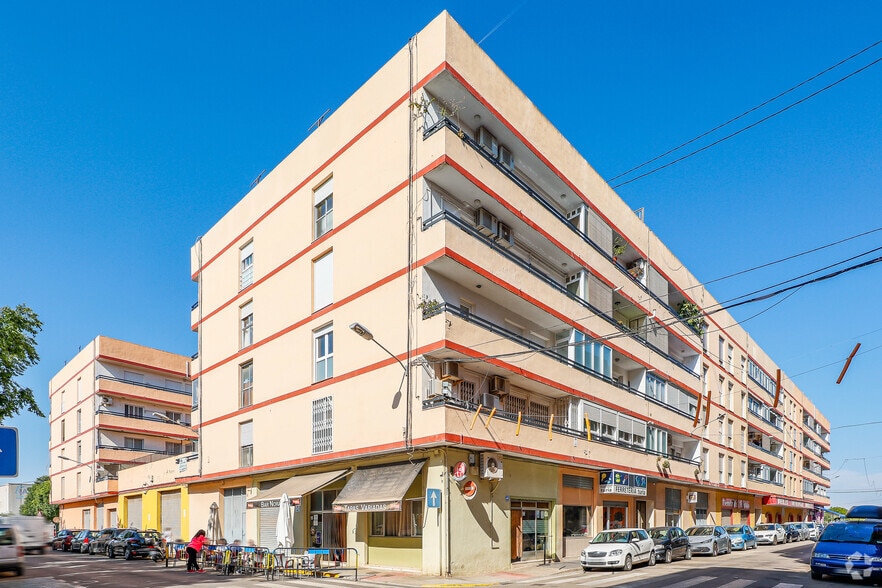 Carrer Salvador Giner, 2, Meliana, Valencia for sale - Primary Photo - Image 1 of 2