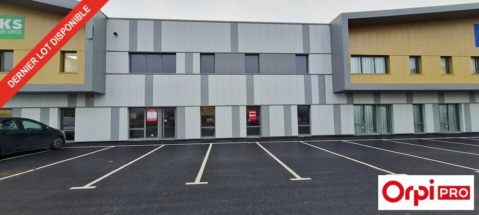 Flex in Saint-Brieuc for lease - Building Photo - Image 1 of 6