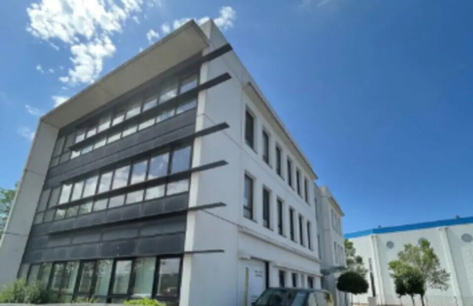 Office in Saint-Priest for lease Building Photo- Image 1 of 8