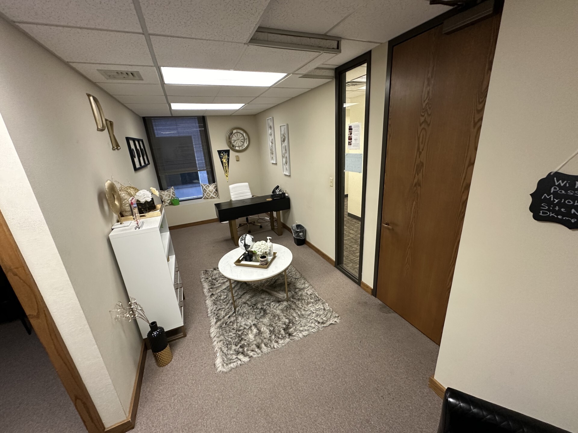 100 S Main St, Wichita, KS for lease Interior Photo- Image 1 of 4