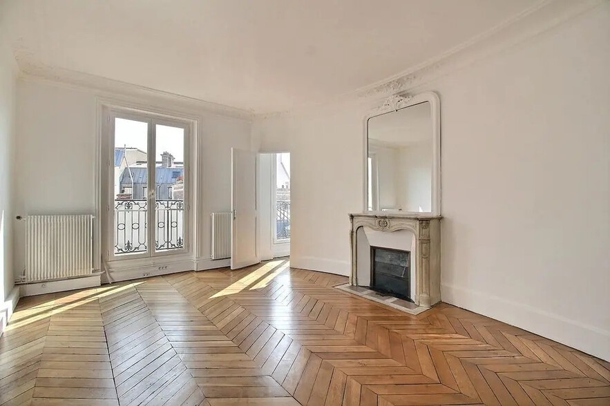 Office in Paris for lease - Interior Photo - Image 3 of 9