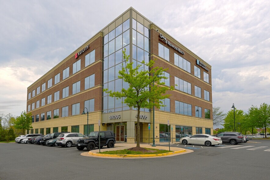 44095 Pipeline Plz, Ashburn, VA for lease - Primary Photo - Image 1 of 20