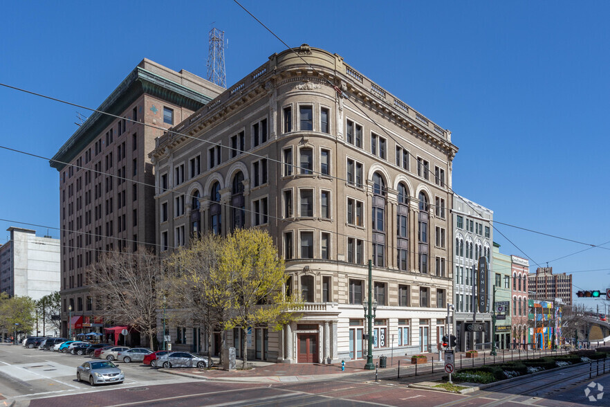 917 Franklin St, Houston, TX for lease - Building Photo - Image 1 of 5