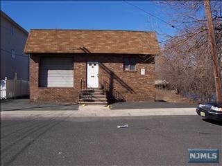 8 Halstead Ave, Wallington, NJ for sale - Primary Photo - Image 1 of 1