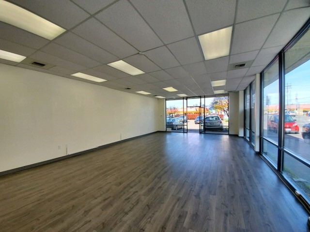2445 4th Ave S, Seattle, WA for lease - Building Photo - Image 2 of 10