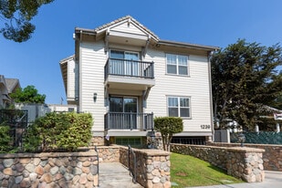 USC Student Housing | Prime Location - Student Housing