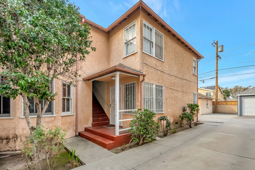 3725 S Victoria Ave, Los Angeles, CA for sale - Building Photo - Image 2 of 37