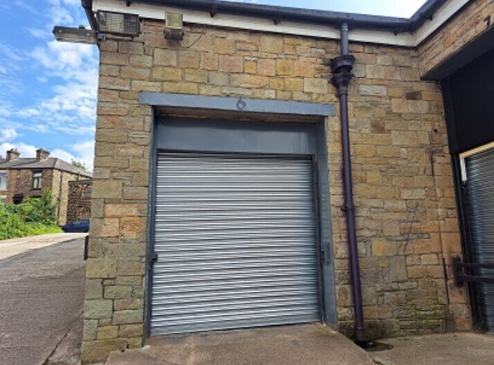 6 Two Bridges Rd, Rochdale for sale - Primary Photo - Image 1 of 1