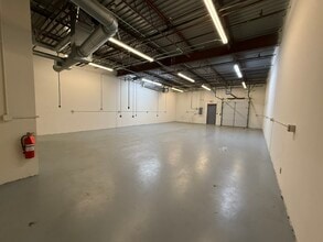 7308 Aspen Ln N, Brooklyn Park, MN for lease Interior Photo- Image 2 of 5