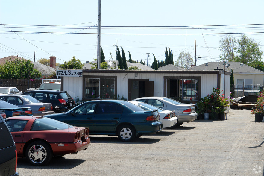 1529 S Oxnard Blvd, Oxnard, CA for sale - Primary Photo - Image 1 of 1