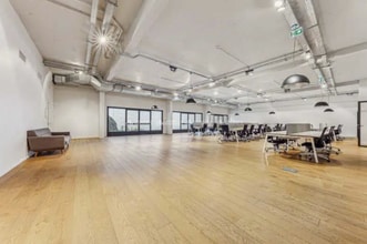 6 Bis Rue Jean Macé, Paris for lease Interior Photo- Image 1 of 4