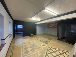 Huntingtower Rd, Sheffield for lease Interior Photo- Image 2 of 2