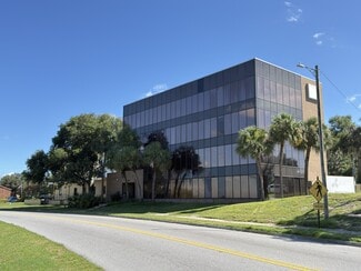 More details for 500 NW Lake Howard Dr, Winter Haven, FL - Office for Sale