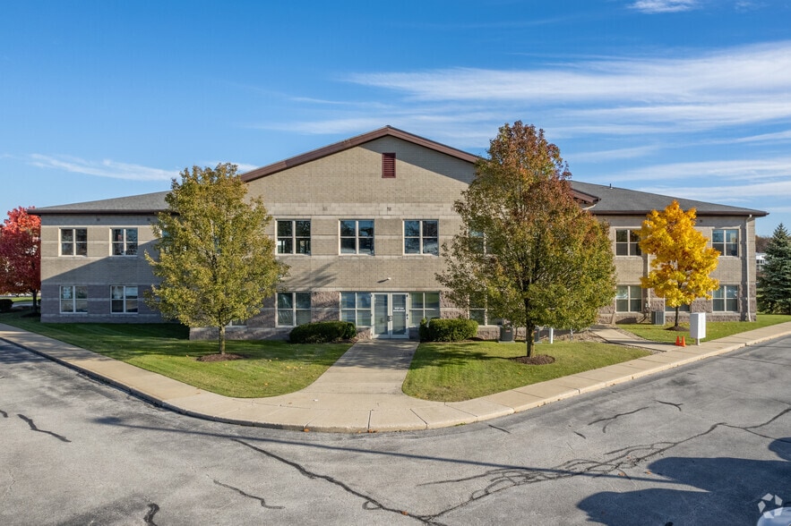 5171 Wallings Rd, North Royalton, OH 44133