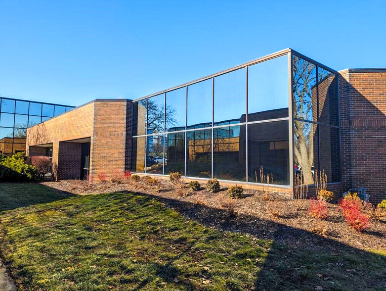 5310 College Blvd, Leawood, KS for sale - Building Photo - Image 1 of 1