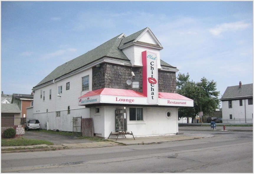 1048 Clinton St, Buffalo, NY 14206