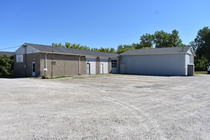 4690 N Ann Arbor Rd, Dundee, MI for sale - Building Photo - Image 1 of 1