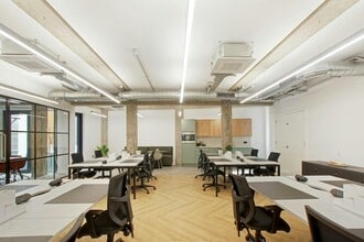 4-10 Artillery Ln, London for lease Interior Photo- Image 2 of 4