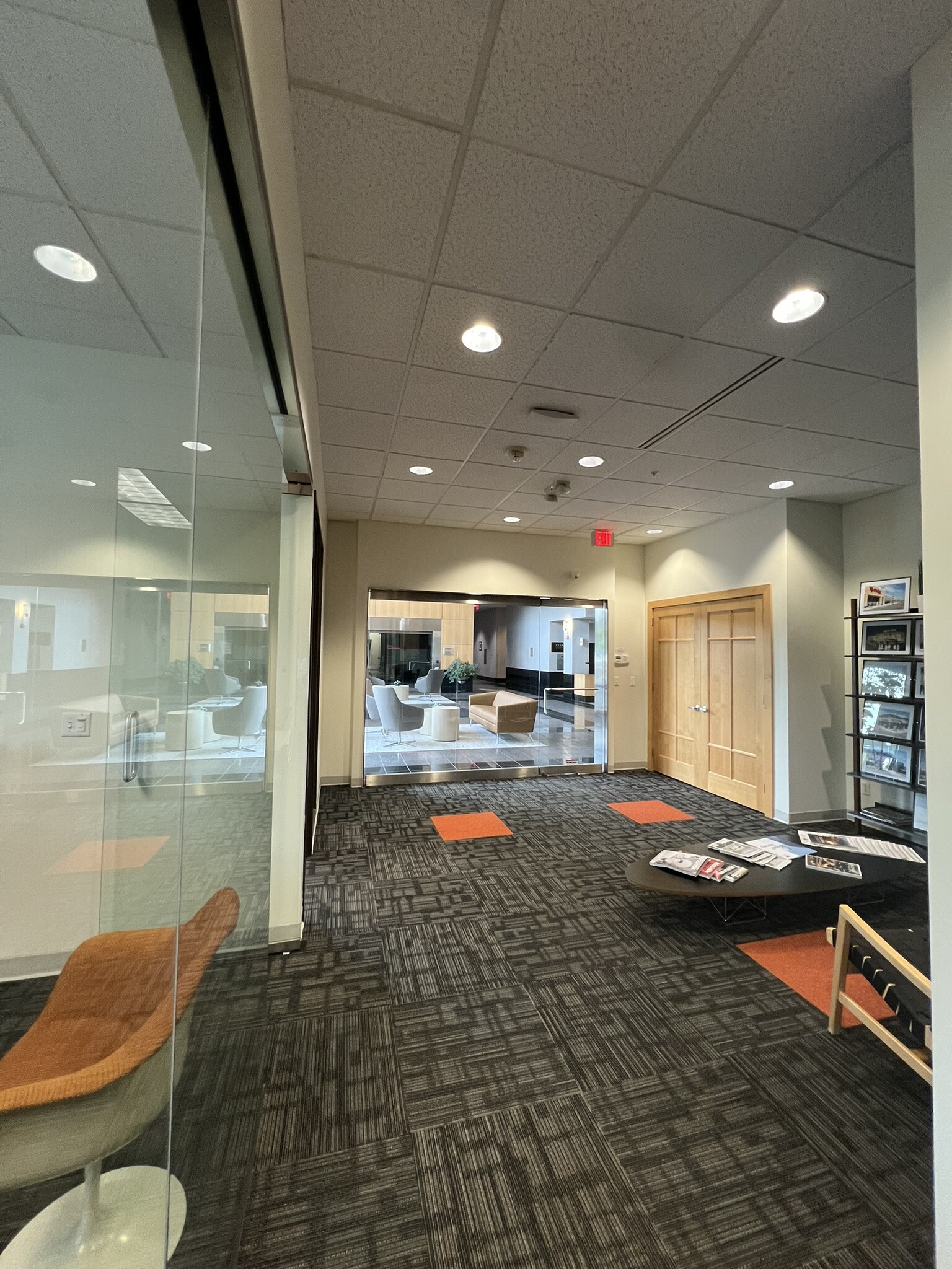 20700 Civic Center Dr, Southfield, MI for lease Interior Photo- Image 1 of 6