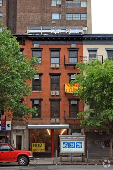 526 Ninth Ave, New York, NY for lease - Primary Photo - Image 1 of 1