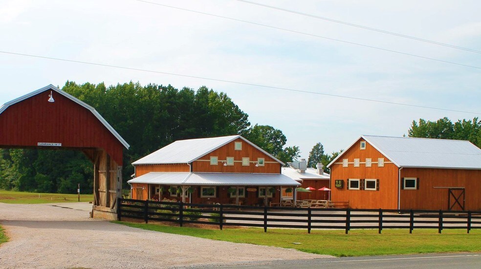 4000 Chester Hwy, Mc Connells, SC 29726