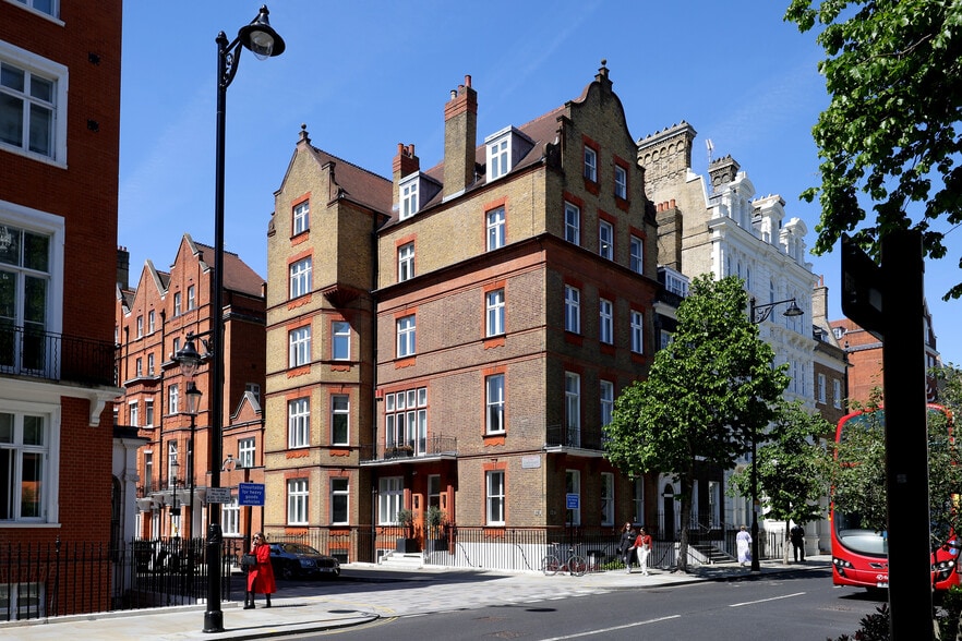 124 Sloane St, London for lease - Building Photo - Image 1 of 10