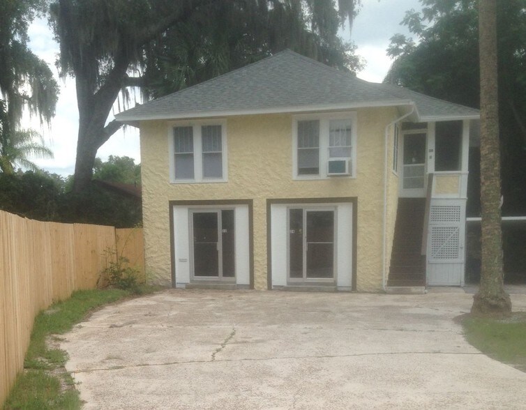 E Wilt Ave, Eustis, FL 32726