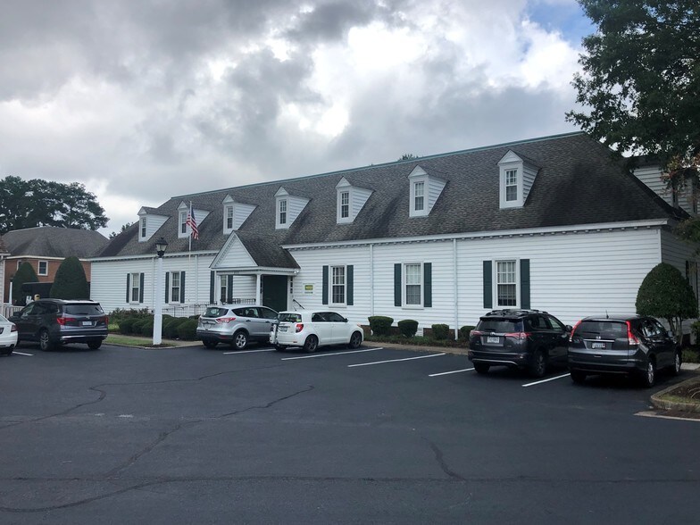 800 Newtown Rd, Virginia Beach, VA, 23462 Office Property For Sale