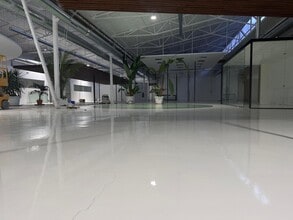 Calle Gavilanes, 11, Pinto, Madrid for lease Interior Photo- Image 2 of 46