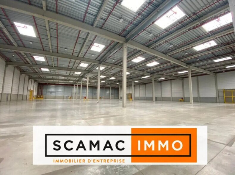 Industrial in Salon-de-Provence for lease - Interior Photo - Image 2 of 5