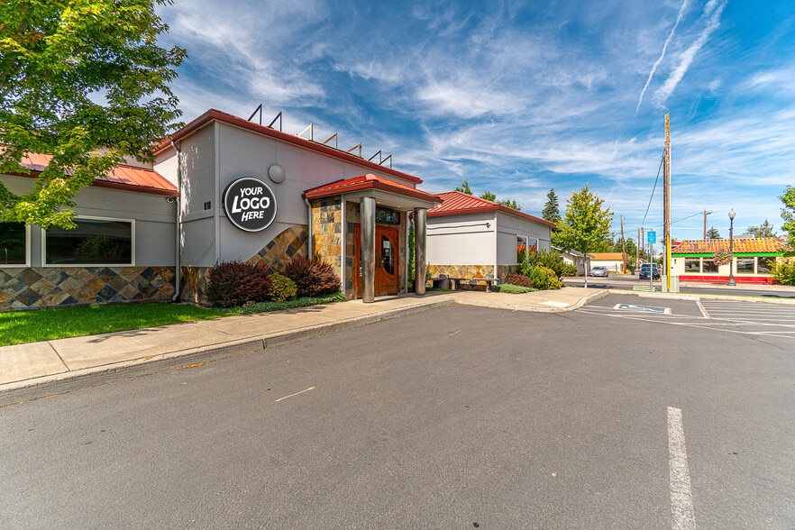 810 SW 11th St, Redmond, OR for sale - Building Photo - Image 1 of 1
