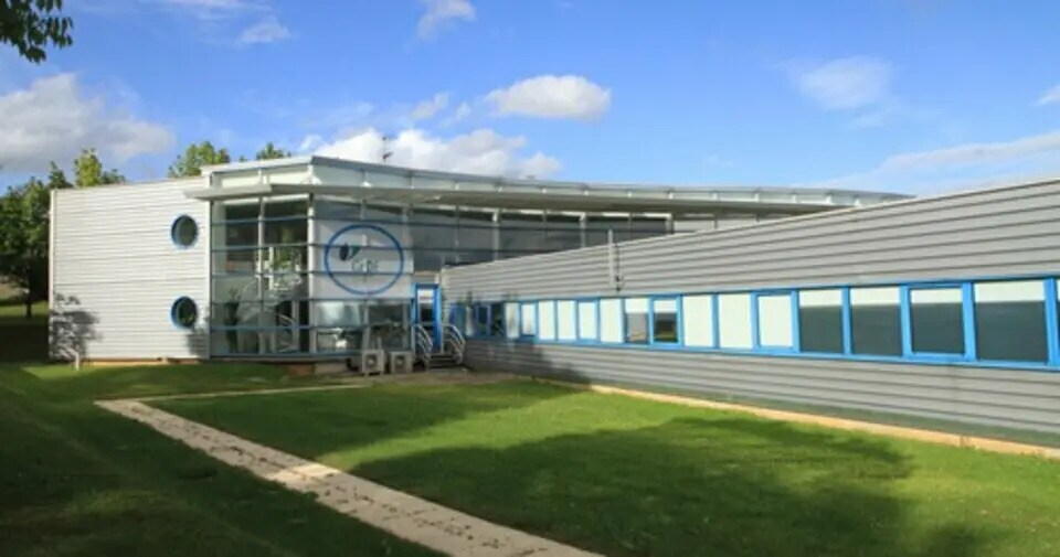 Office in Mont-Saint-Aignan for lease - Building Photo - Image 1 of 2