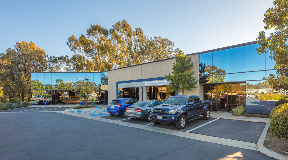 9705 Carroll Centre Rd, San Diego, CA for lease - Building Photo - Image 1 of 2