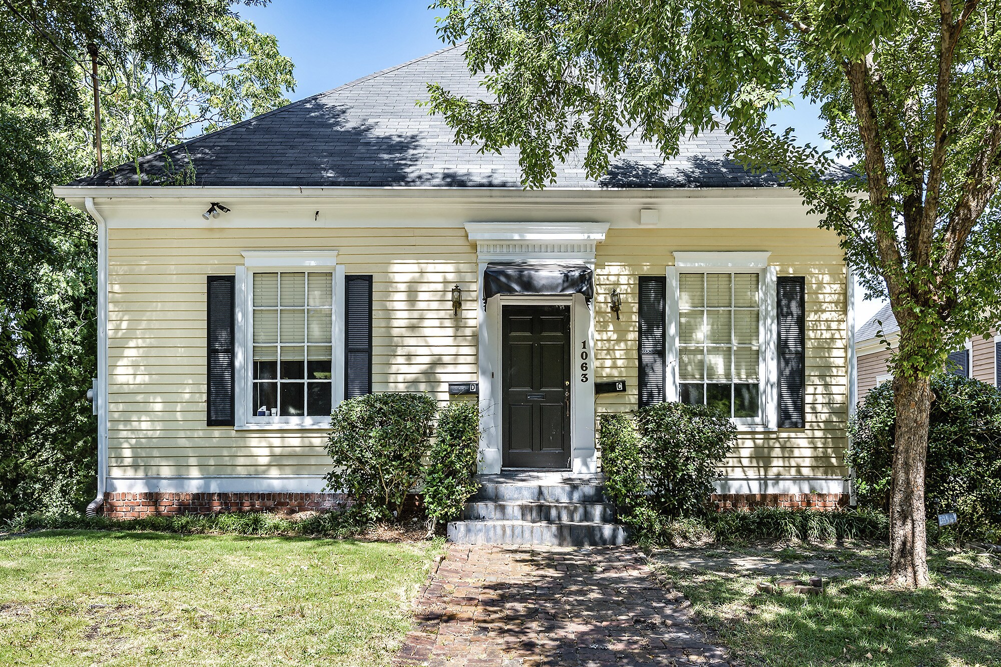 1063 Walnut St, Macon-Bibb, GA for sale Primary Photo- Image 1 of 1