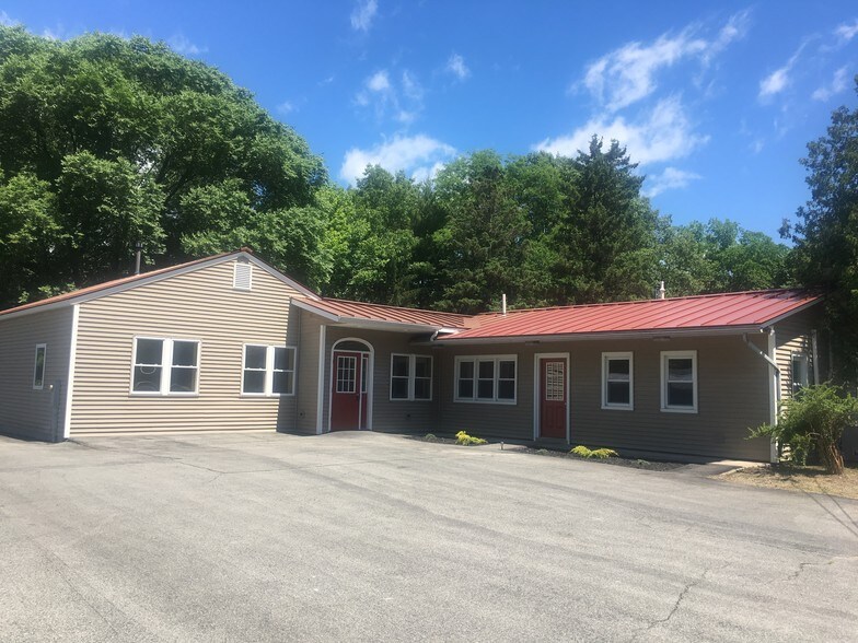 1037 Rt-196, Hudson Falls, NY for sale - Building Photo - Image 1 of 1