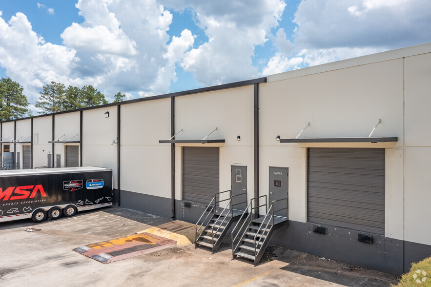 6670 Jones Mill Ct, Peachtree Corners, GA for lease - Building Photo - Image 3 of 5