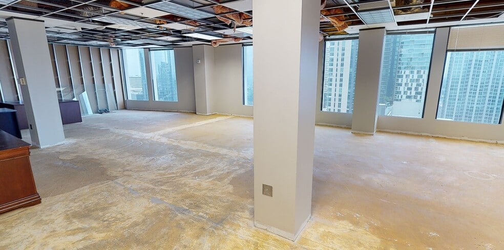 2100 West Loop South, Houston, TX for lease - Matterport 3D Scan - Image 3 of 14