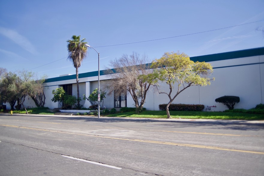 840-860 E Walnut St, Carson, CA for sale - Primary Photo - Image 1 of 1