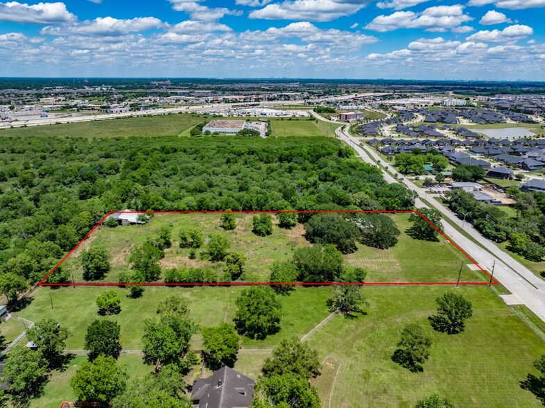 2020 Spacek Rd, Richmond, TX for sale - Building Photo - Image 3 of 10