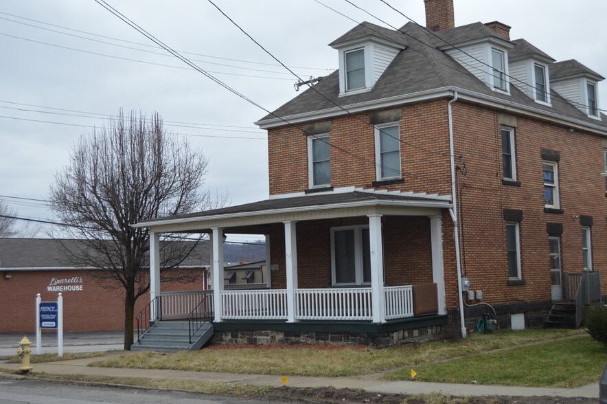 2501 2nd Ave, Koppel, PA 16136