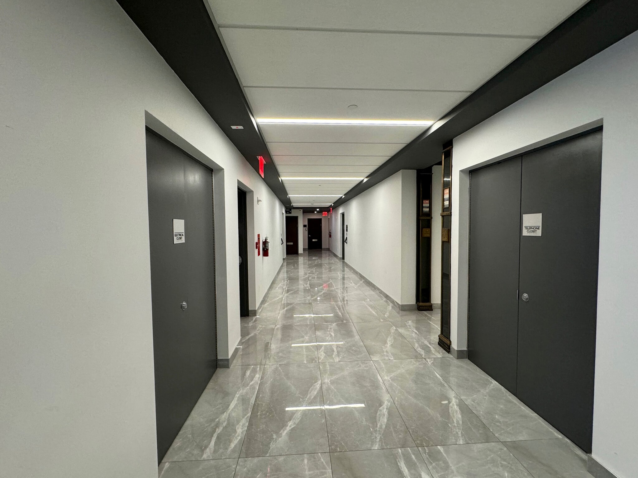 225 Broadway, New York, NY for lease Interior Photo- Image 1 of 3