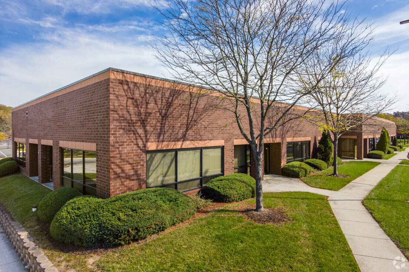 513 Progress Dr, Linthicum, MD 21090