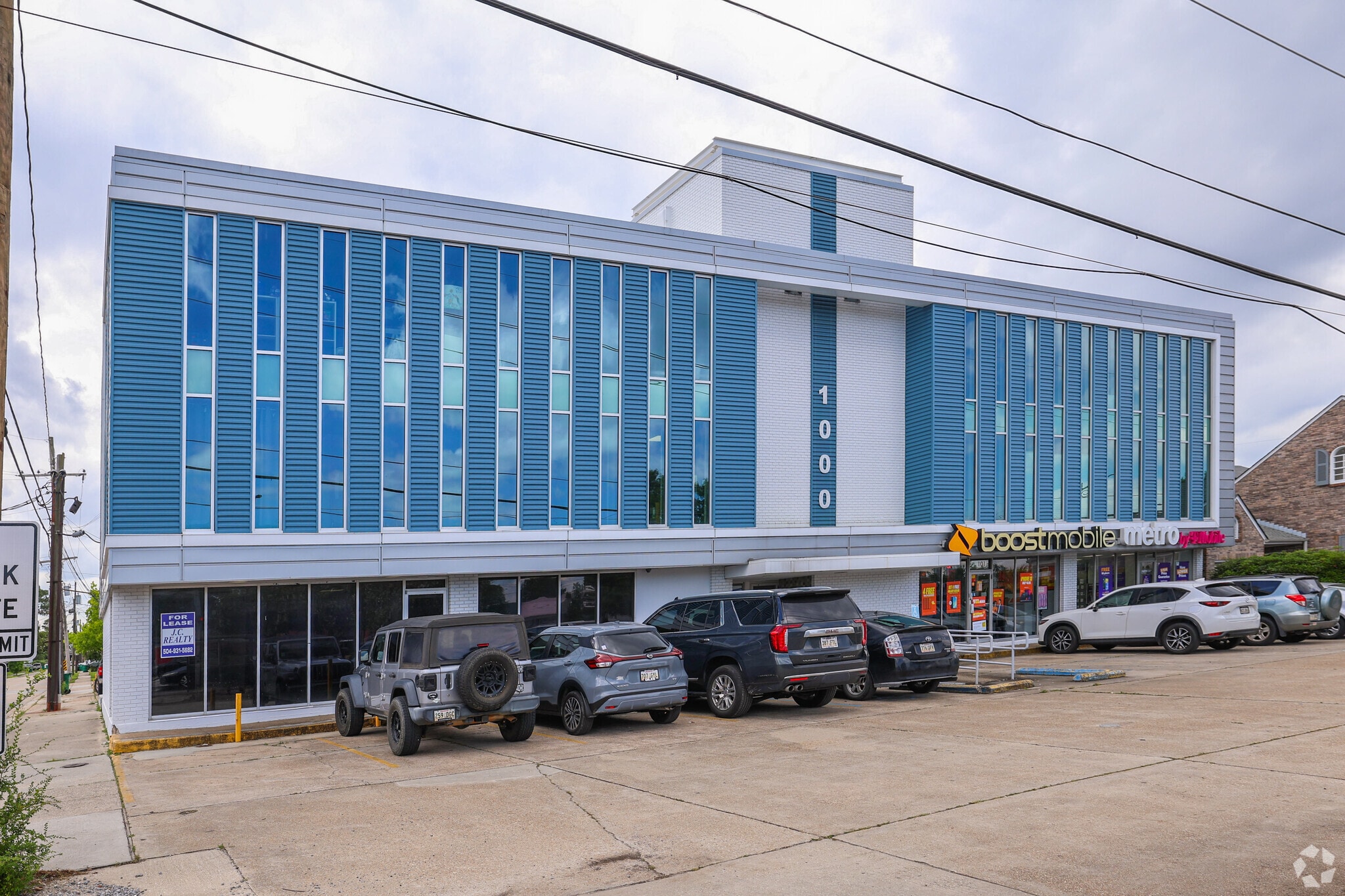 1000 Veterans Memorial Blvd, Metairie, LA for lease Primary Photo- Image 1 of 7