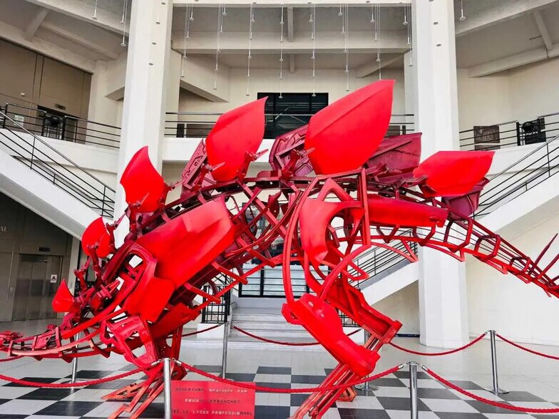 Office in Lyon for lease - Building Photo - Image 3 of 13