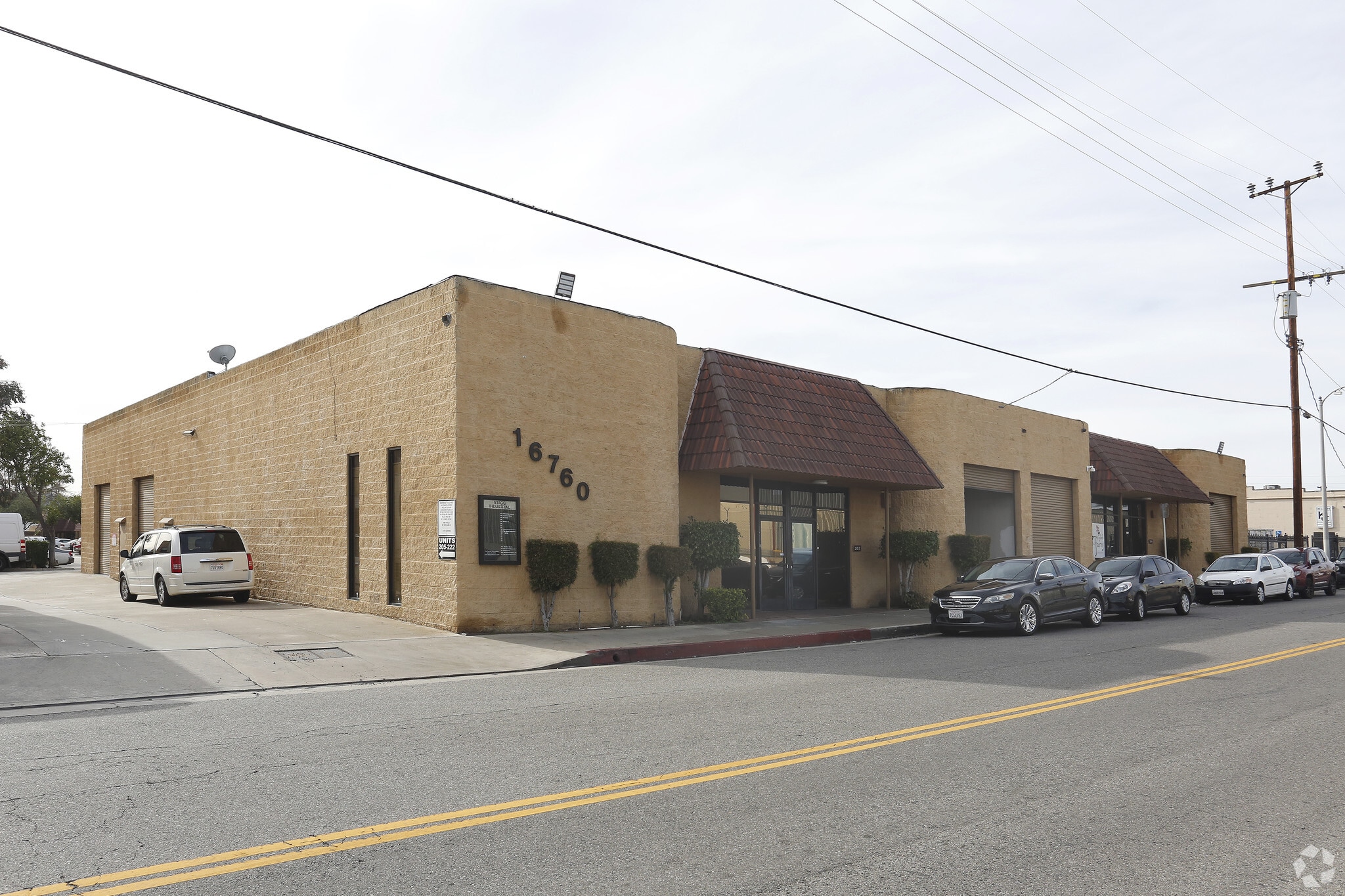 16760 Stagg St, Van Nuys, CA 91406 Industrial for Lease