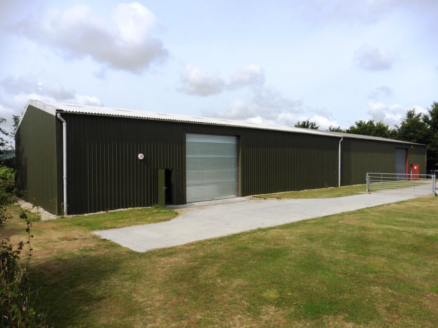 Church Farm Ln, Hailsham for lease Primary Photo- Image 1 of 3