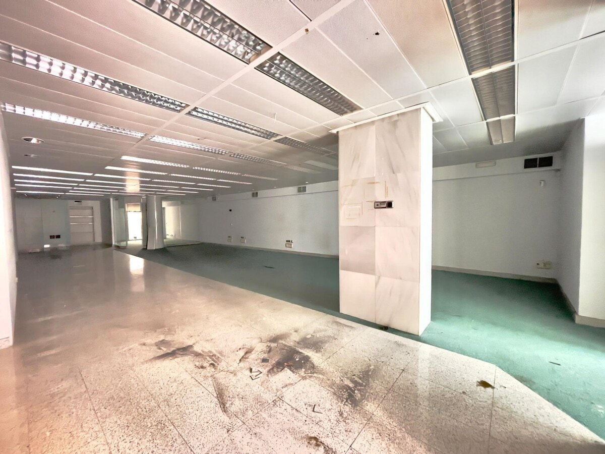 Vilanova i la Geltrú, BAR 08800 -  -  - Interior Photo - Image 1 of 12