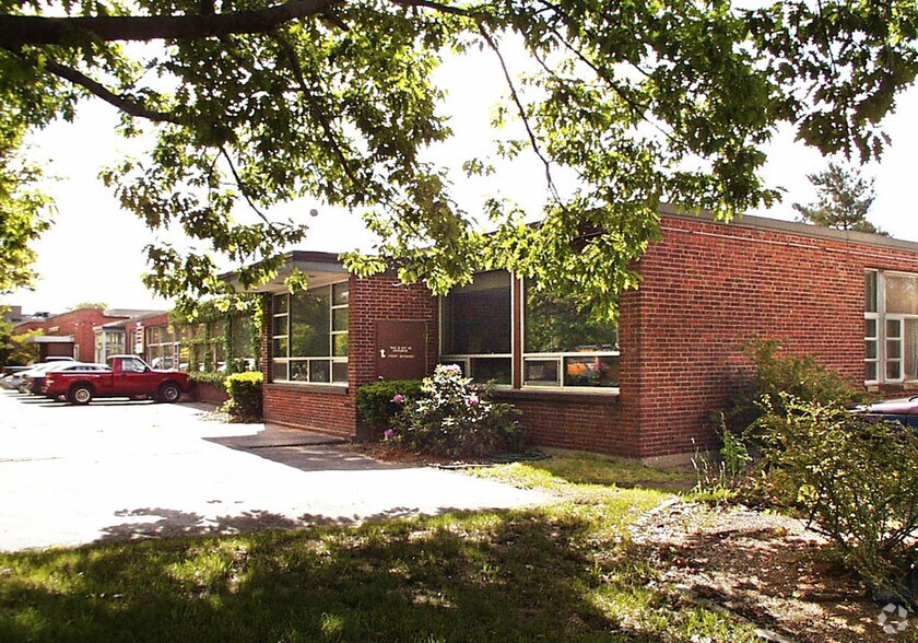 1340 Soldiers Field Rd, Brighton, MA 02135