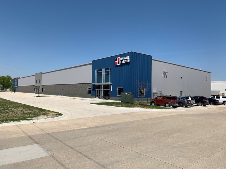 120 50th Ave SW, Cedar Rapids, IA for sale - Building Photo - Image 1 of 1