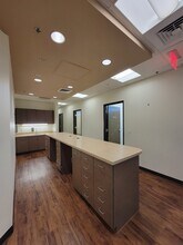 2428 E Apache Blvd, Tempe, AZ for lease Interior Photo- Image 2 of 21